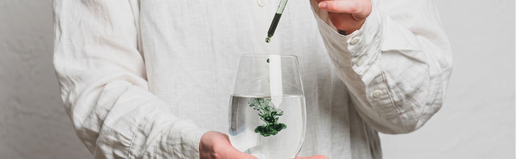 Chlorophyll Before Coffee: Why Thousands Are Starting Their Day Green